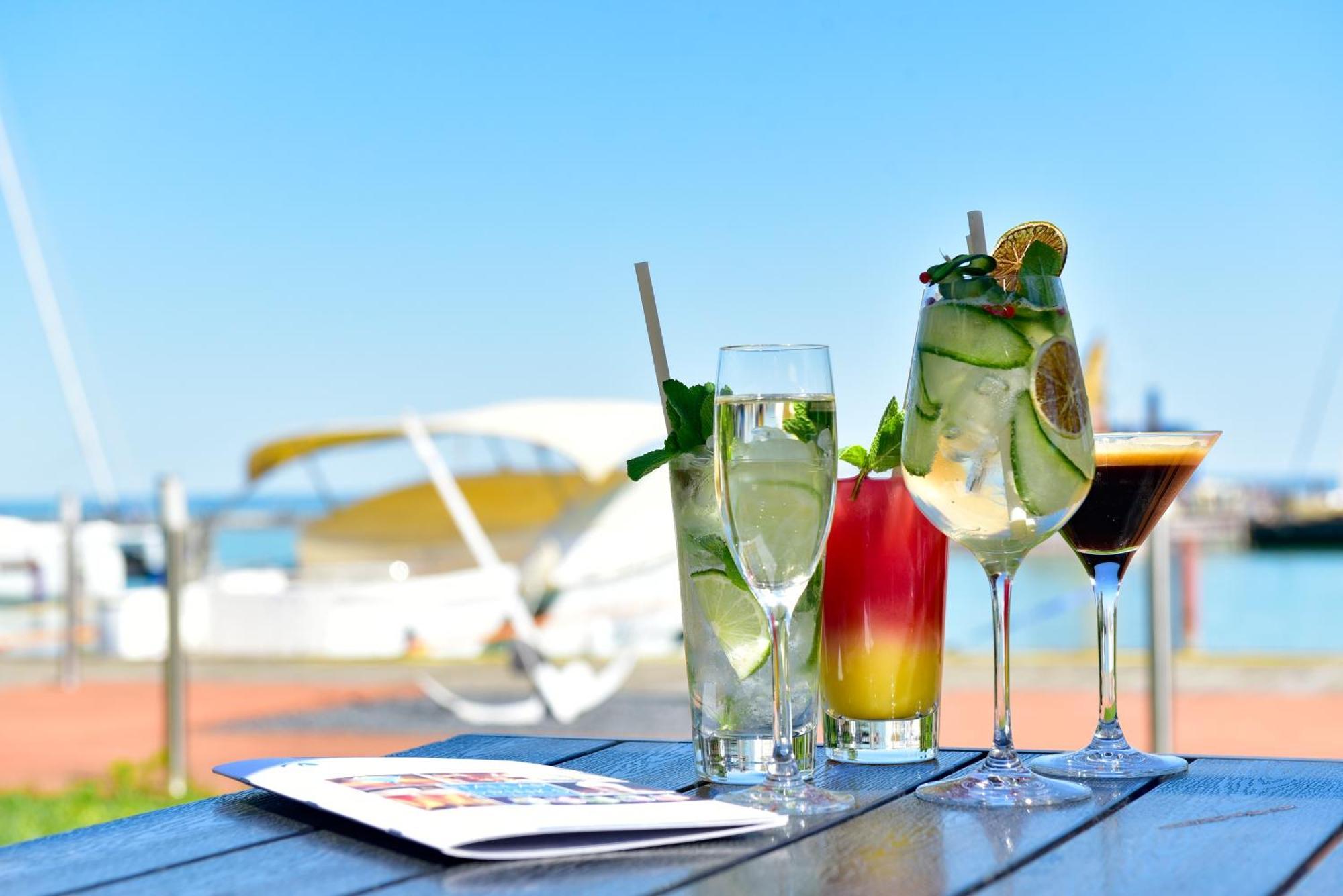 Hotel Yacht Wellness & Business Siofok Ngoại thất bức ảnh