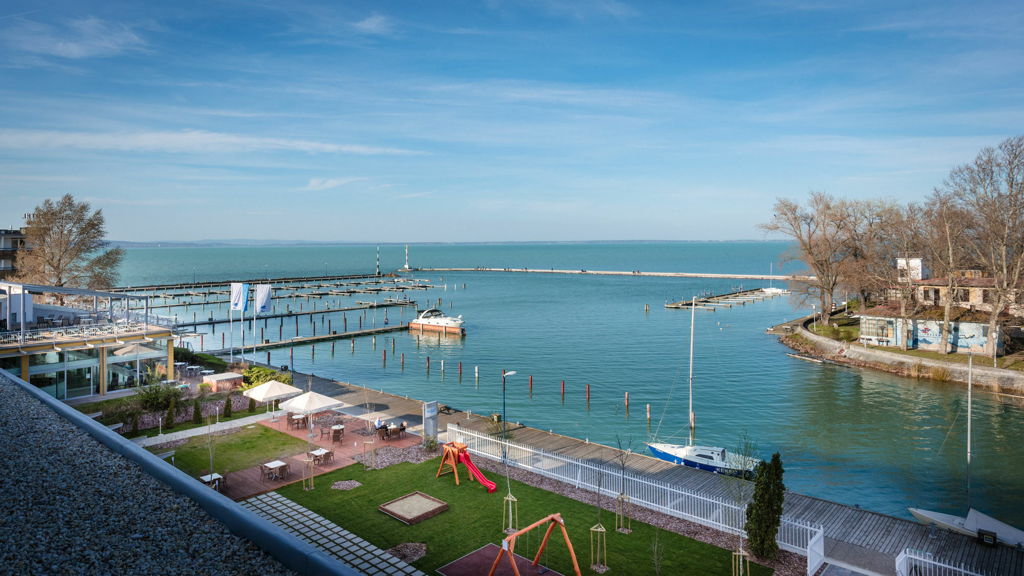 Hotel Yacht Wellness & Business Siofok Ngoại thất bức ảnh